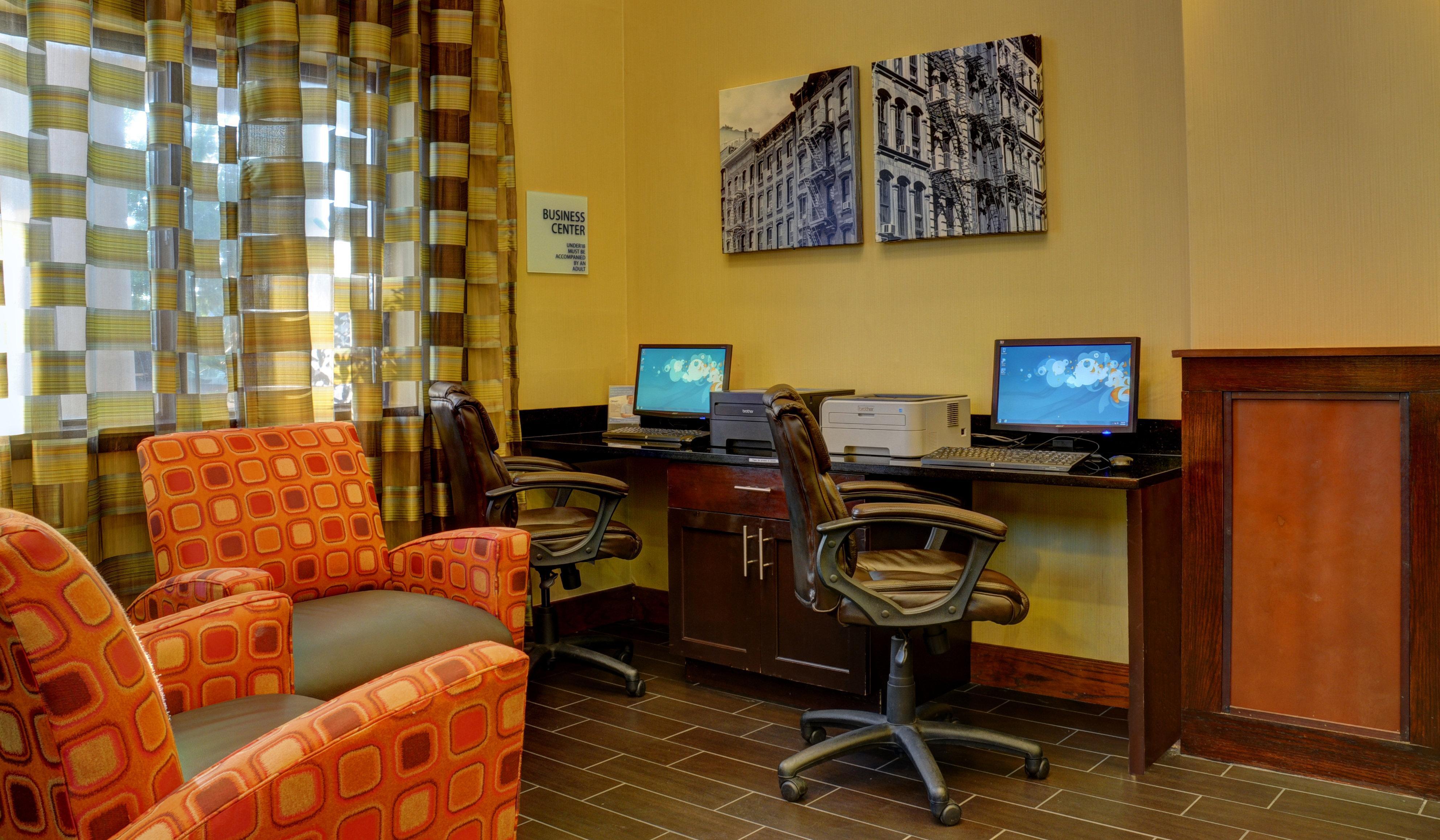 Holiday Inn Express & Suites Midwest City By Ihg Buitenkant foto