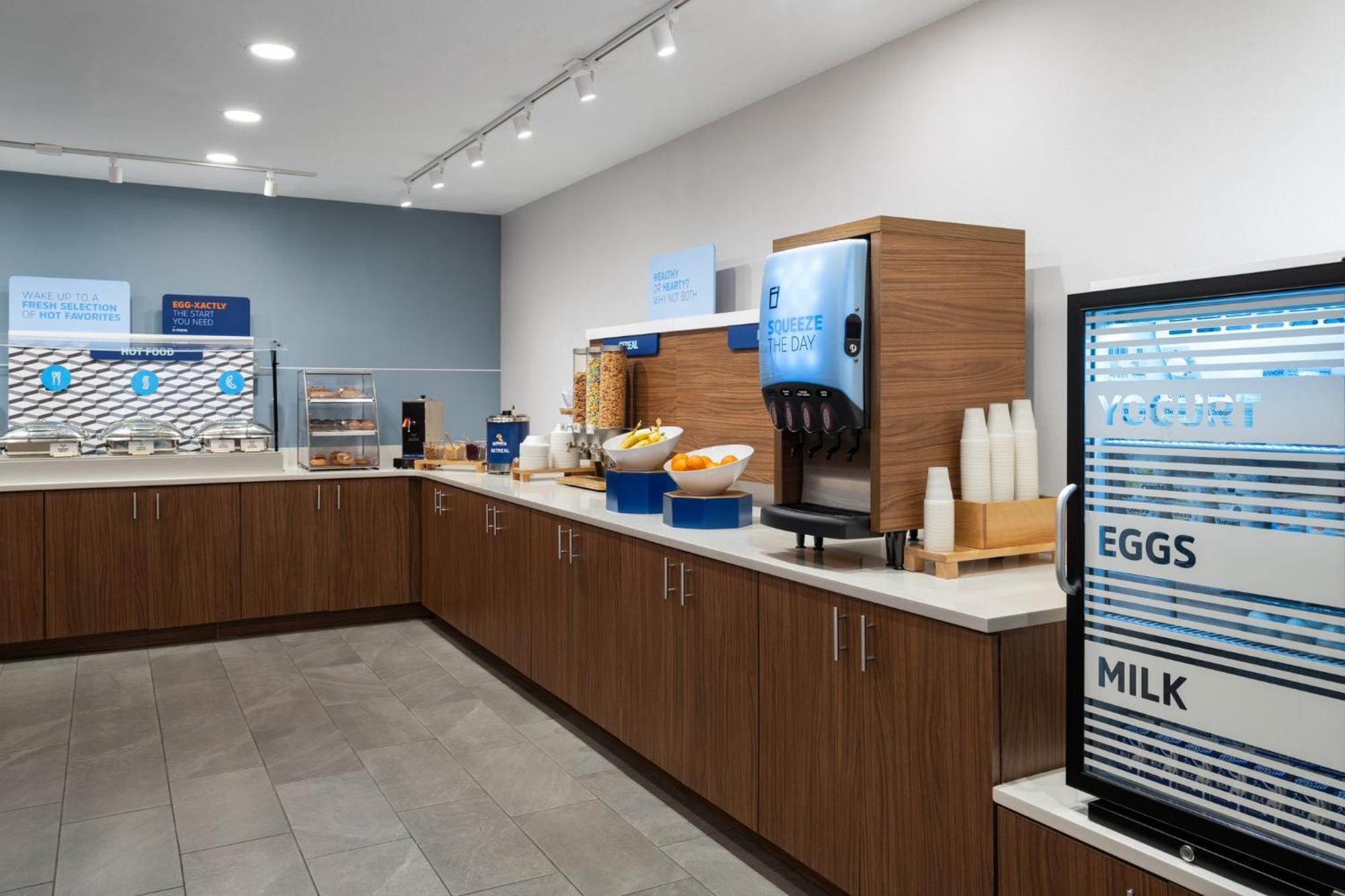 Holiday Inn Express & Suites Midwest City By Ihg Buitenkant foto