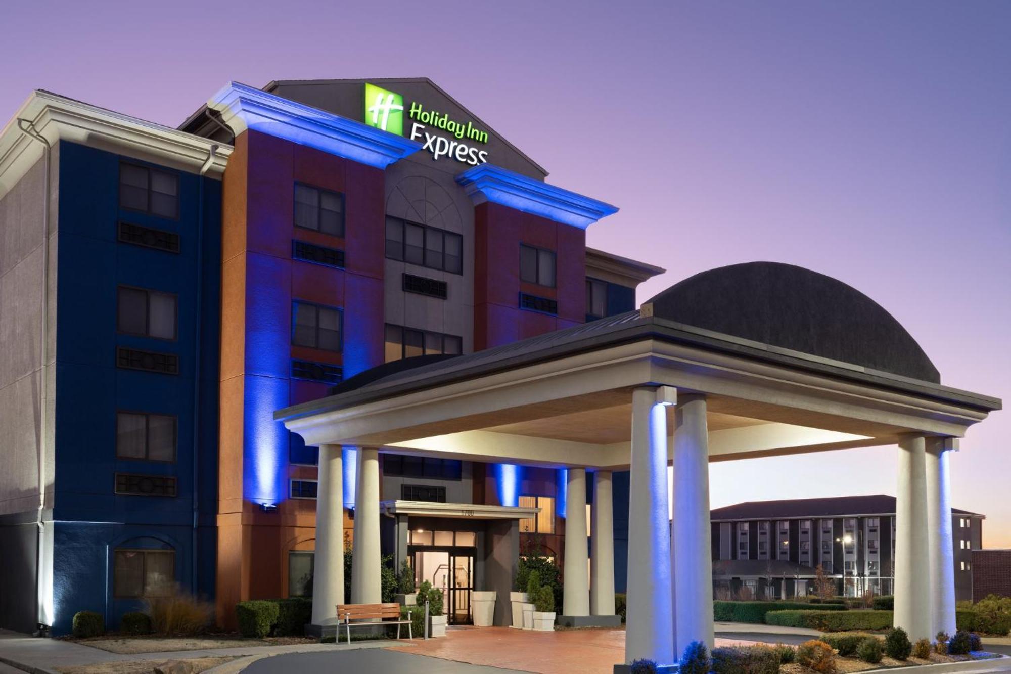 Holiday Inn Express & Suites Midwest City By Ihg Buitenkant foto