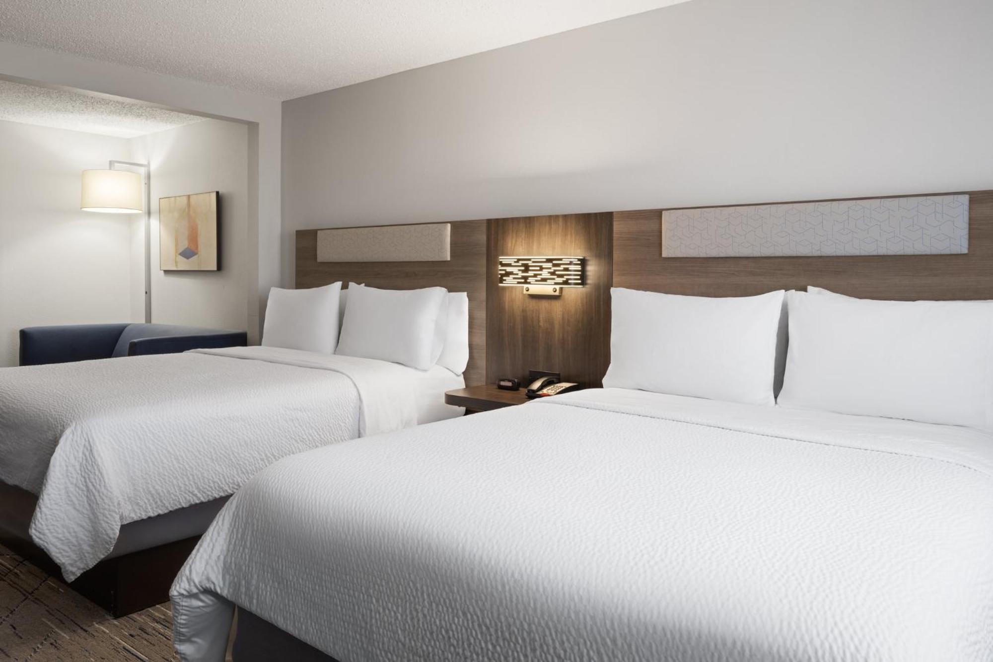 Holiday Inn Express & Suites Midwest City By Ihg Buitenkant foto