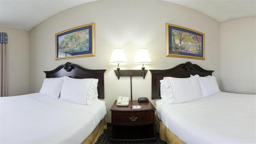 Holiday Inn Express & Suites Midwest City By Ihg Buitenkant foto