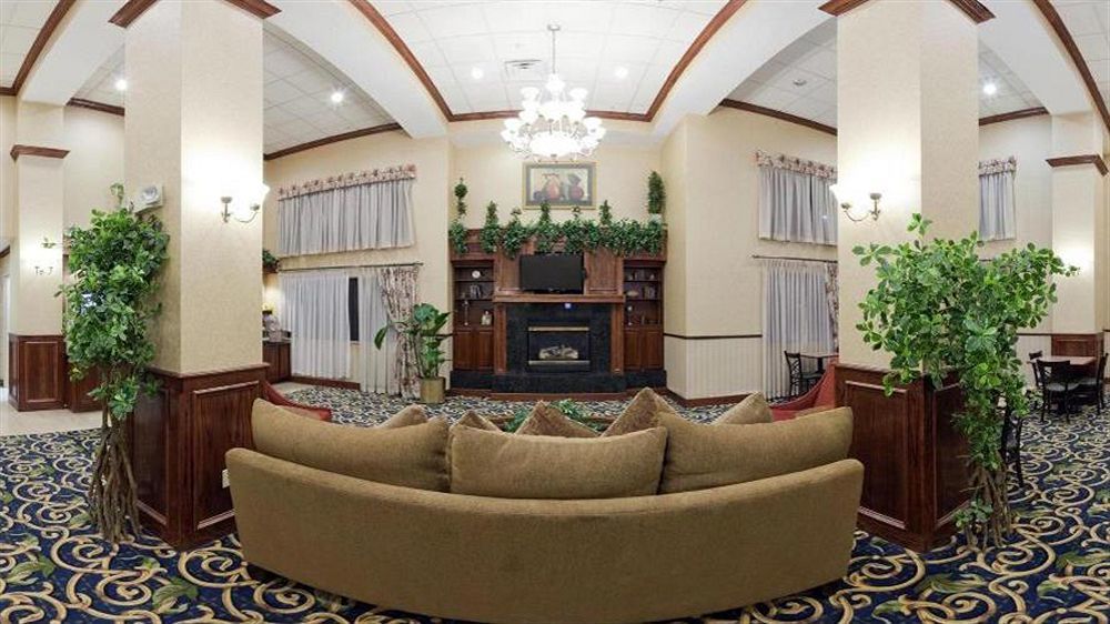 Holiday Inn Express & Suites Midwest City By Ihg Buitenkant foto